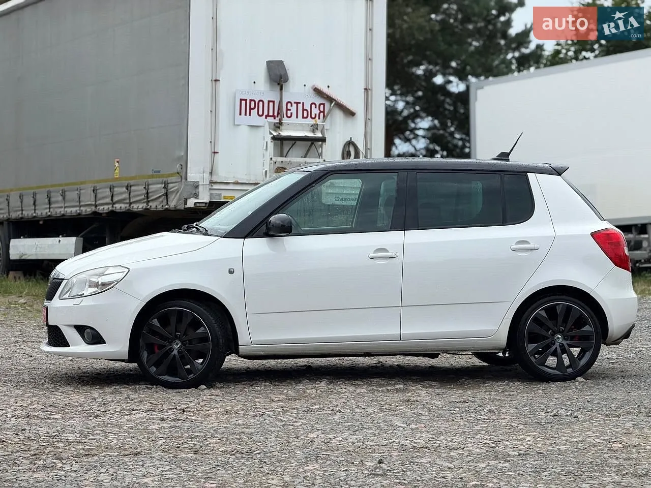 2011 Skoda Fabia - мініатюра 5