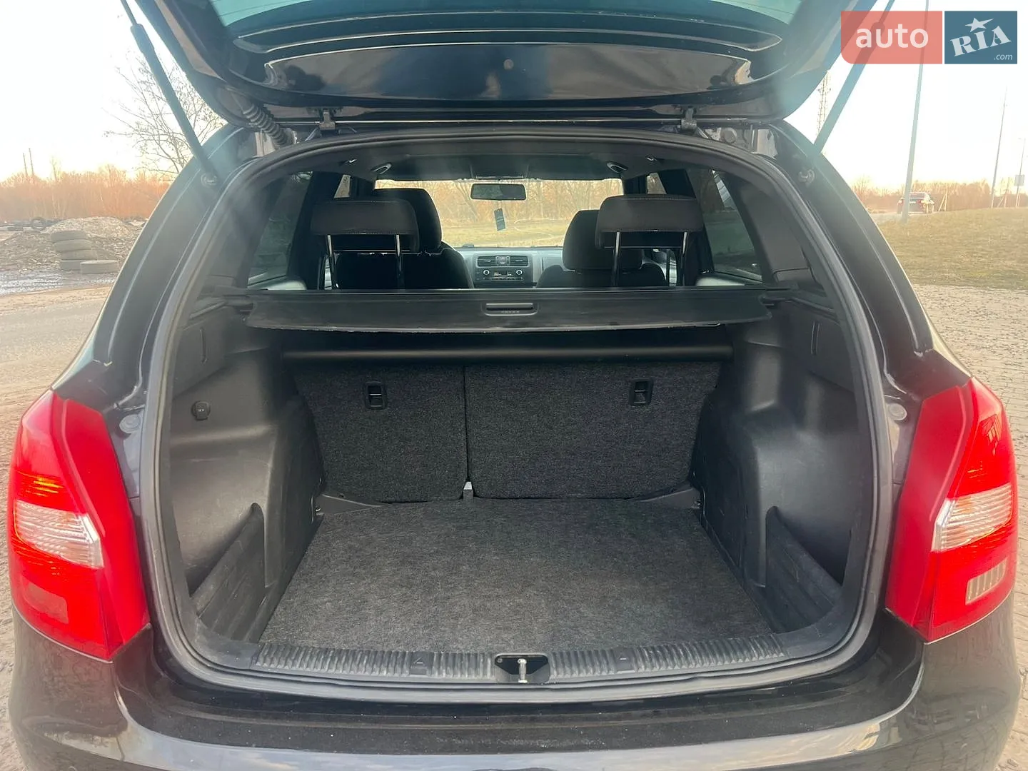 2011 Skoda Fabia - мініатюра 47