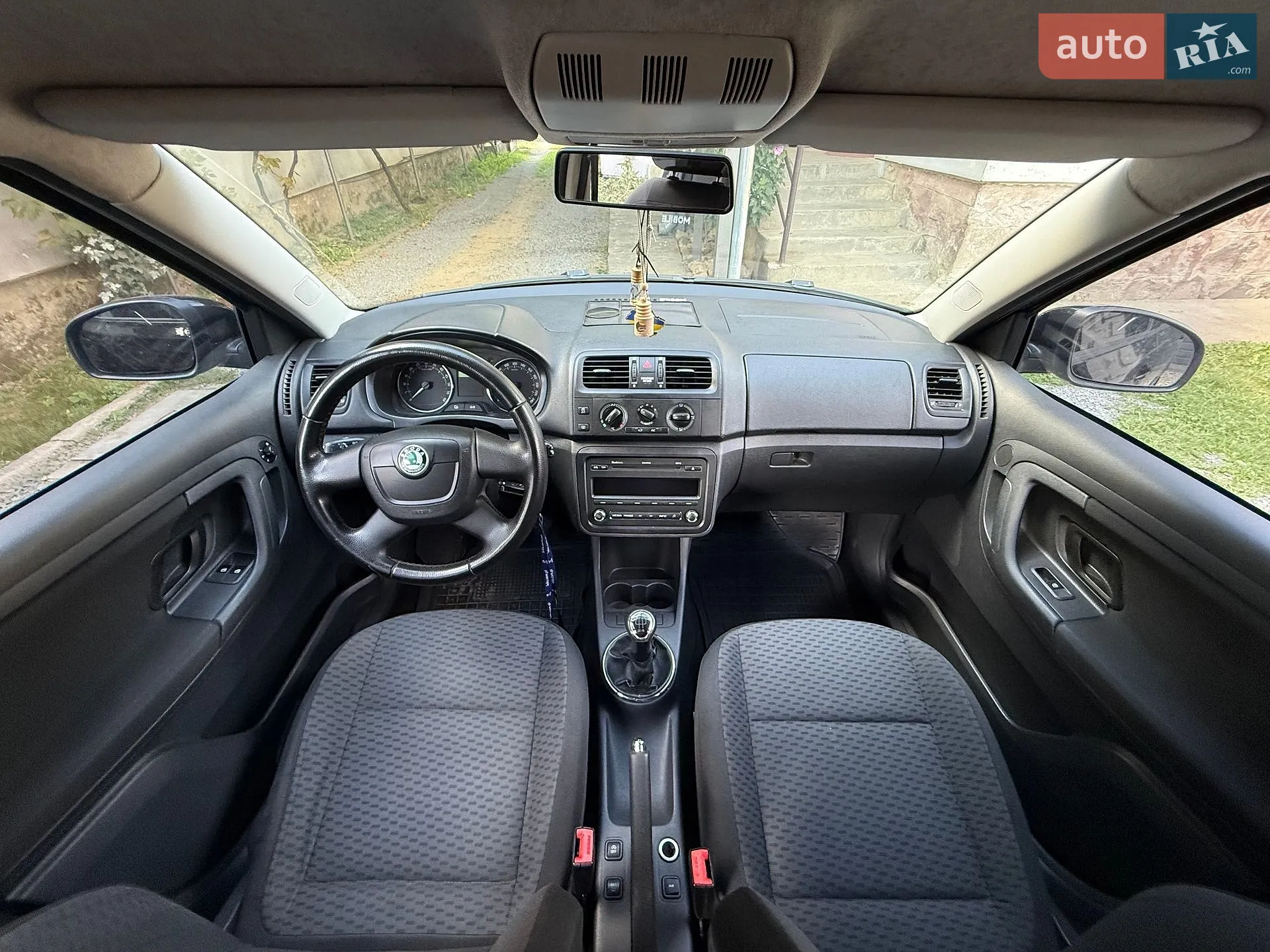 2010 Skoda Fabia - мініатюра 10