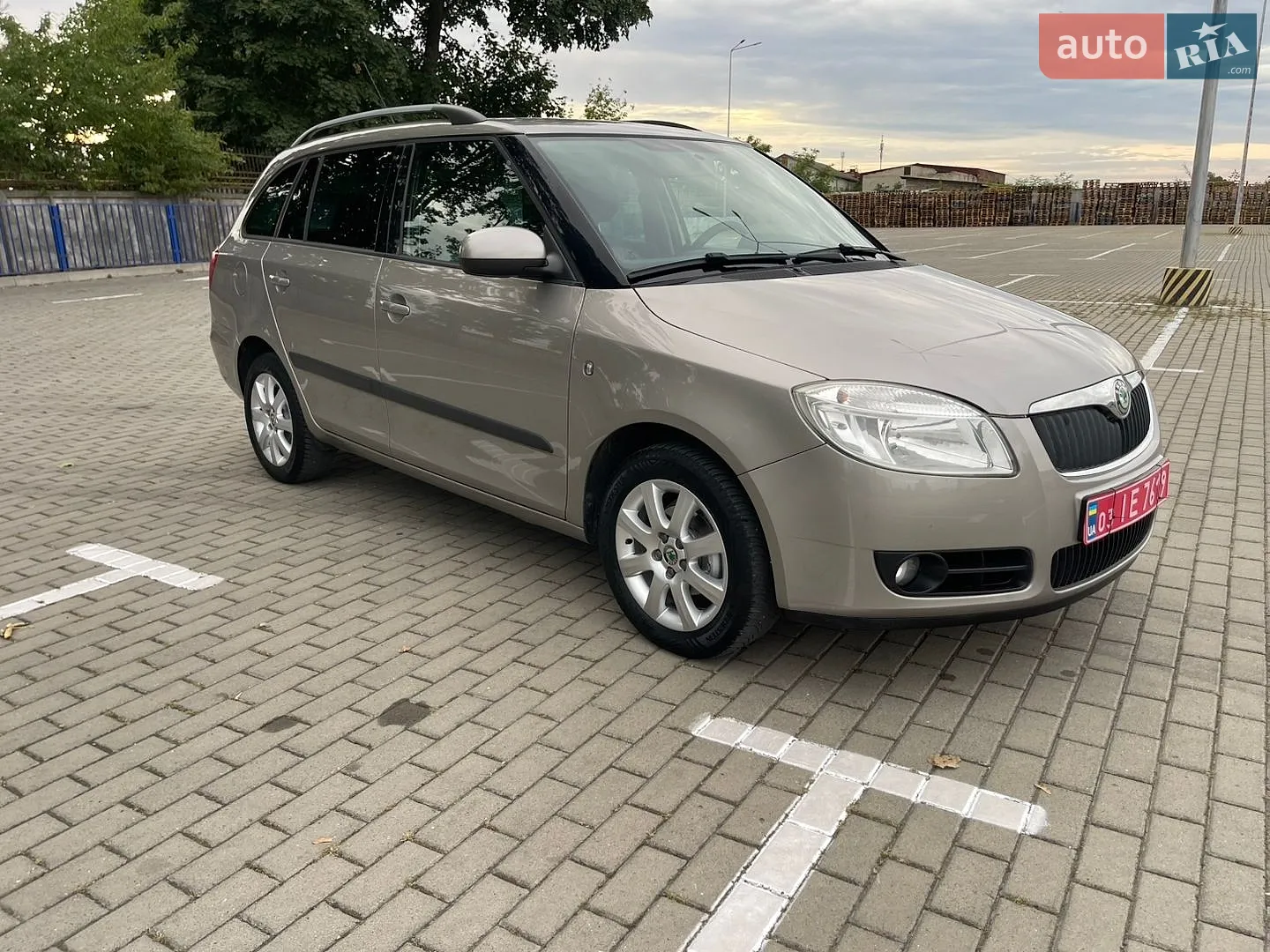 2010 Skoda Fabia - мініатюра 9