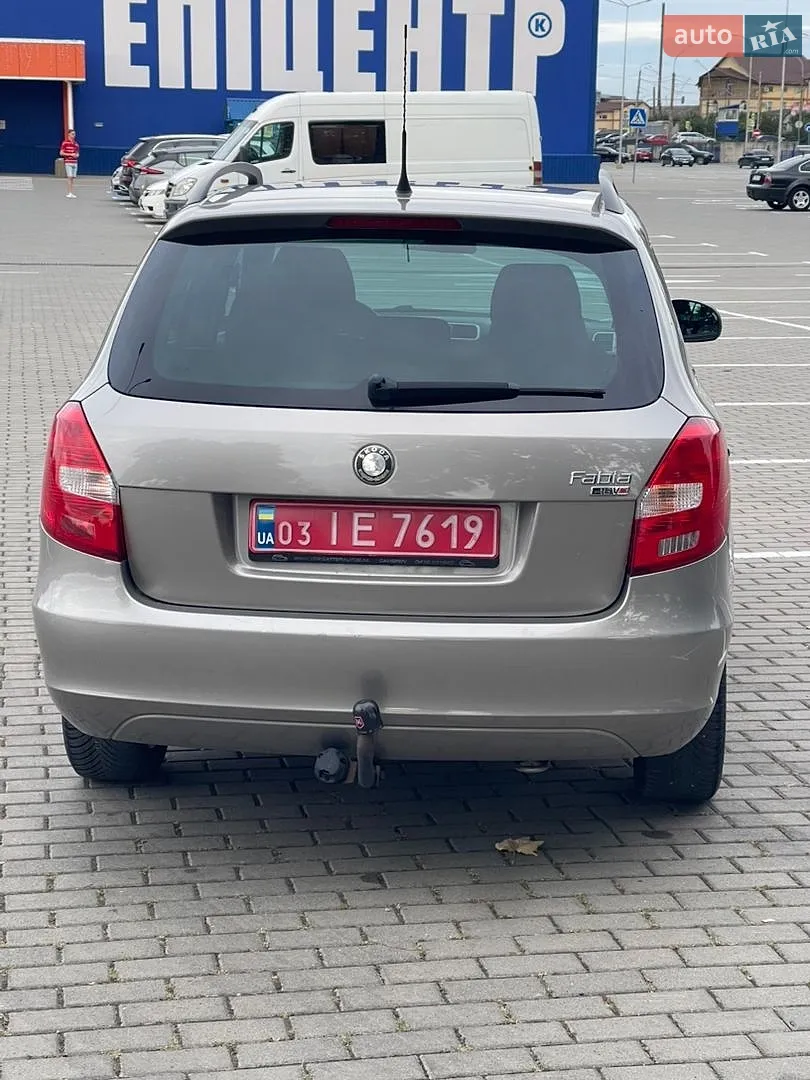 2010 Skoda Fabia - мініатюра 15