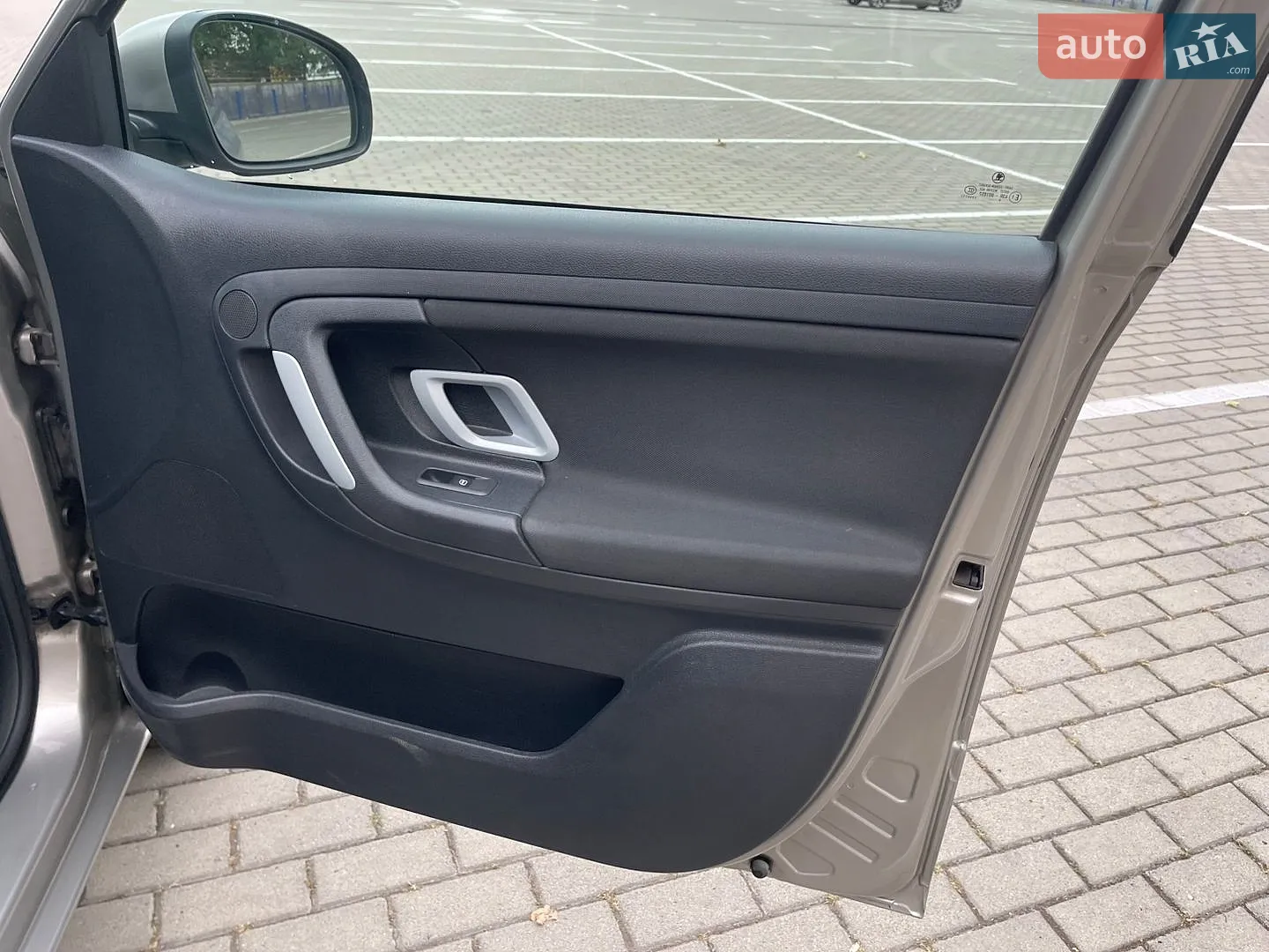 2010 Skoda Fabia - мініатюра 28