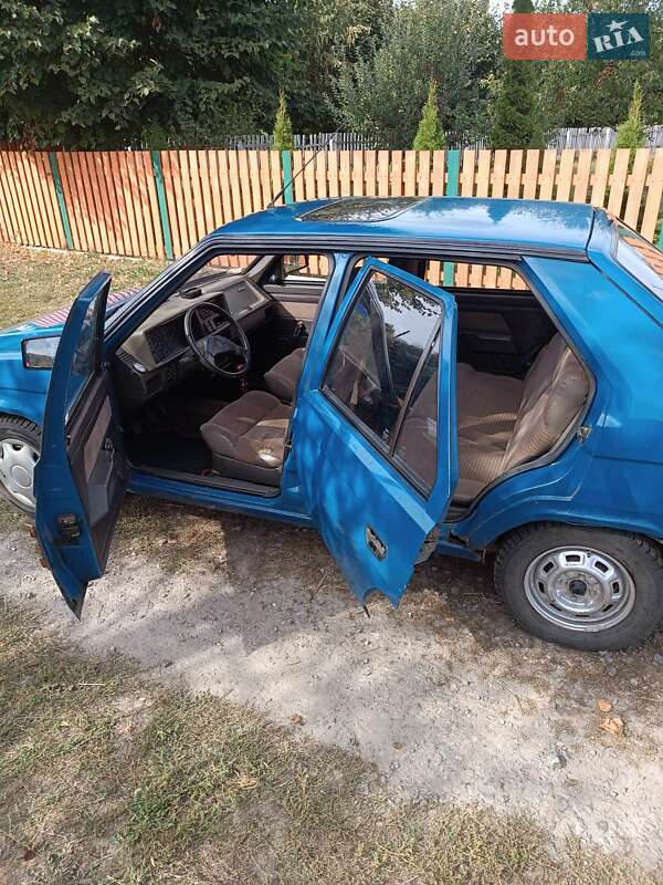 Хетчбек Skoda Favorit 1991 в Чуднові