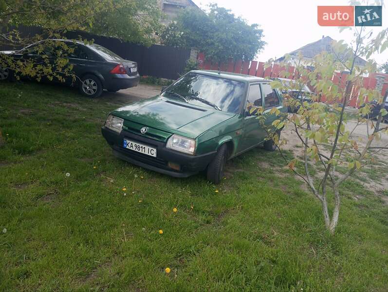 Хетчбек Skoda Favorit 1992 в Василькові