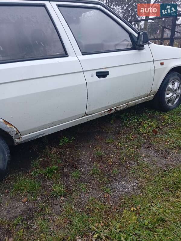 Хетчбек Skoda Favorit 1989 в Хоросткові