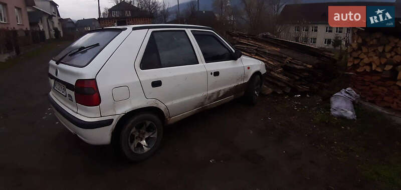 Хэтчбек Skoda Felicia 1998 в Рахове