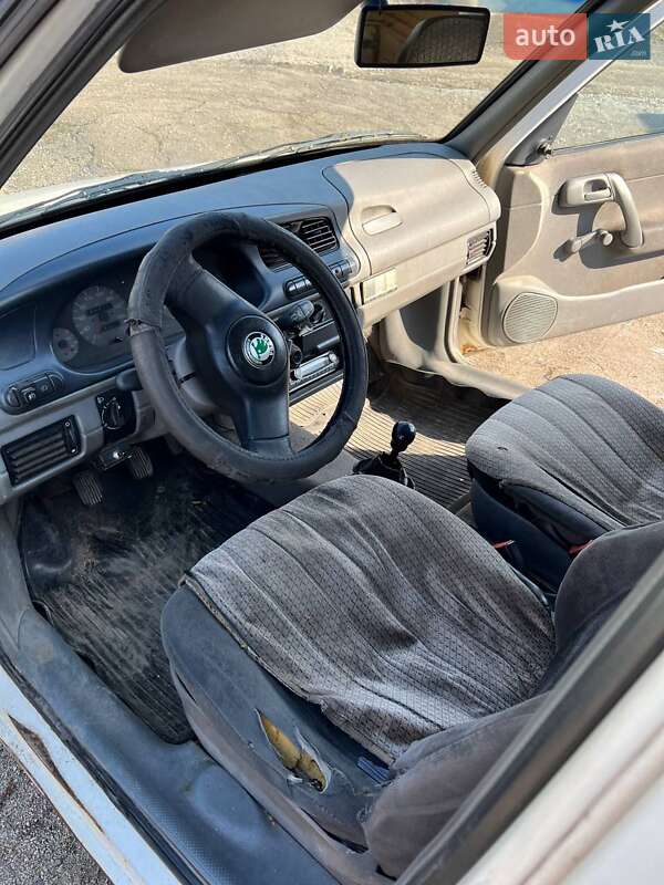 Пікап Skoda Felicia 2000 в Запоріжжі