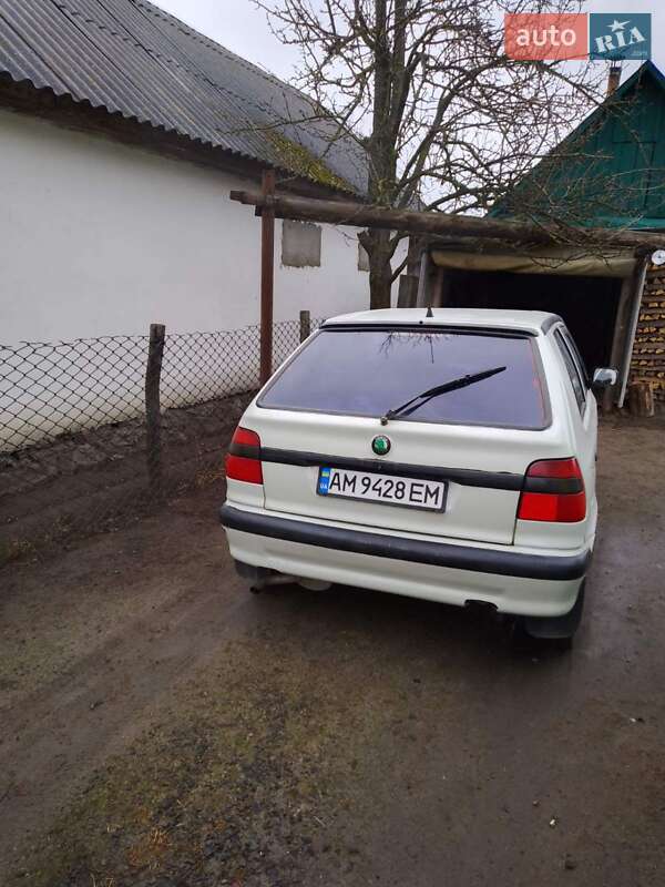 Хетчбек Skoda Felicia 1996 в Рокитному
