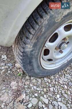 Хэтчбек Skoda Felicia 2001 в 