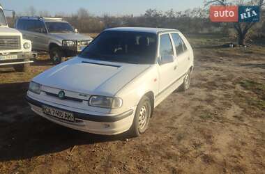 Хетчбек Skoda Felicia 1997 в Новоархангельську