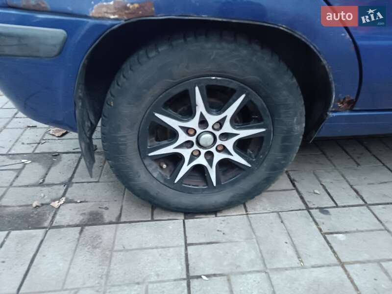 Хэтчбек Skoda Felicia 1998 в Буче