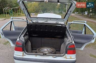 Хэтчбек Skoda Felicia 1998 в  фото 11 Хэтчбек Skoda Felicia 1998 в