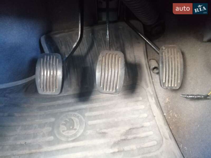 Хэтчбек Skoda Felicia 1999 в Киеве фото 14 Хэтчбек Skoda Felicia 1999 в Киеве