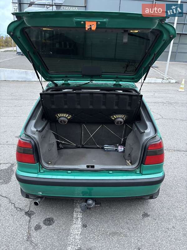 Хетчбек Skoda Felicia 1998 в Запоріжжі