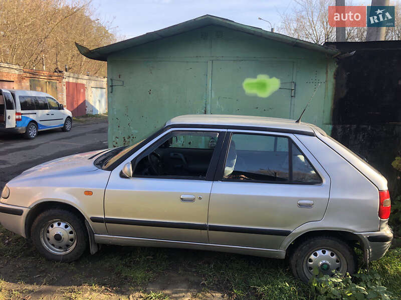 Хетчбек Skoda Felicia 2000 в Луцьку