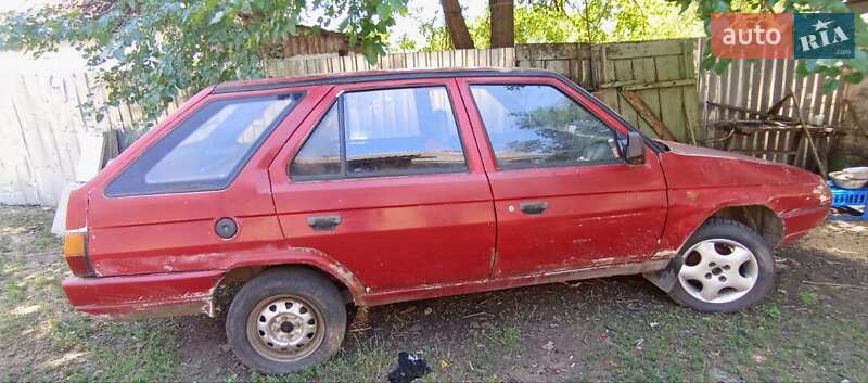 Універсал Skoda Forman 1992 в Черкасах