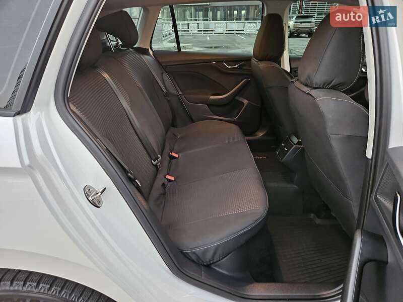 Внедорожник / Кроссовер Skoda Kamiq 2021 в Днепре