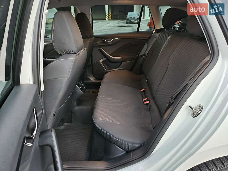 Внедорожник / Кроссовер Skoda Kamiq 2021 в Днепре