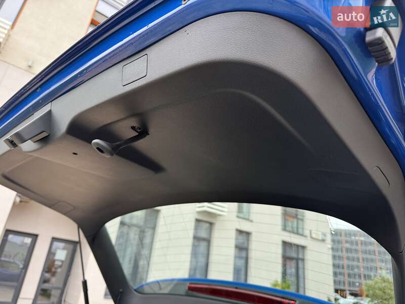 Внедорожник / Кроссовер Skoda Kamiq 2022 в Киеве