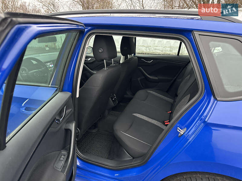 Позашляховик / Кросовер Skoda Kamiq 2021 в Києві