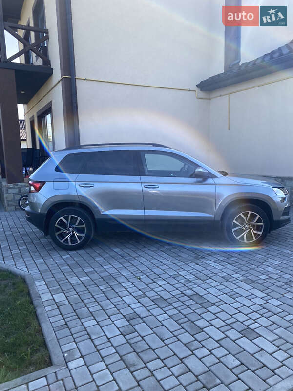 Внедорожник / Кроссовер Skoda Karoq 2019 в Каменец-Подольском