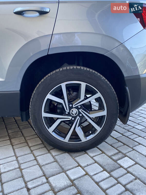 Внедорожник / Кроссовер Skoda Karoq 2019 в Каменец-Подольском