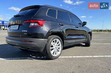 Внедорожник / Кроссовер Skoda Karoq 2019 в Киеве