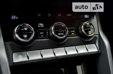 Внедорожник / Кроссовер Skoda Karoq 2020 в 