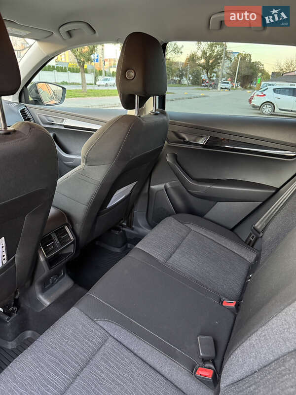 Позашляховик / Кросовер Skoda Karoq 2018 в Івано-Франківську фото 11 Позашляховик / Кросовер Skoda Karoq 2018 в Івано-Франківську