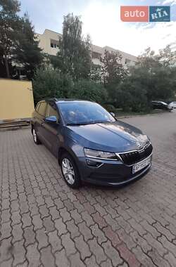 Внедорожник / Кроссовер Skoda Karoq 2021 в Киеве