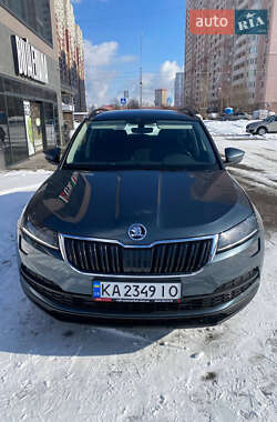 Внедорожник / Кроссовер Skoda Karoq 2021 в Киеве