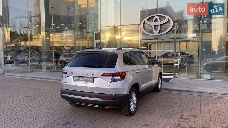 Позашляховик / Кросовер Skoda Karoq 2020 в Києві