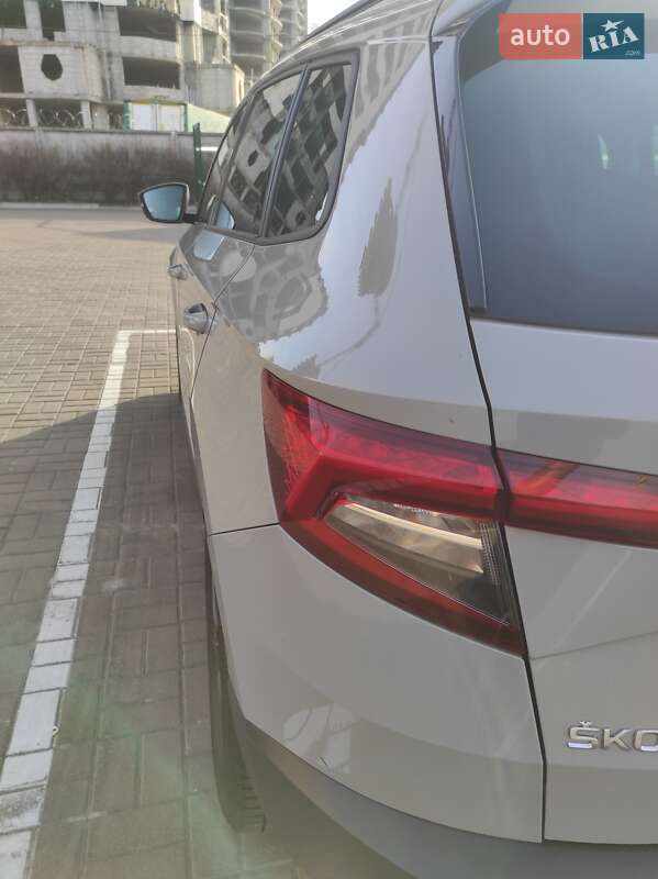 Позашляховик / Кросовер Skoda Karoq 2018 в Києві