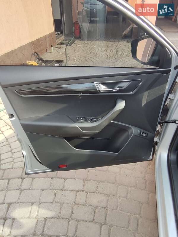 Внедорожник / Кроссовер Skoda Karoq 2018 в Харькове