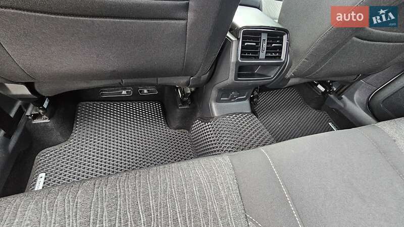 Позашляховик / Кросовер Skoda Karoq 2018 в Києві