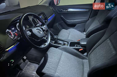 Внедорожник / Кроссовер Skoda Karoq 2021 в 
