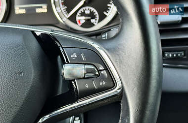 Внедорожник / Кроссовер Skoda Karoq 2021 в 