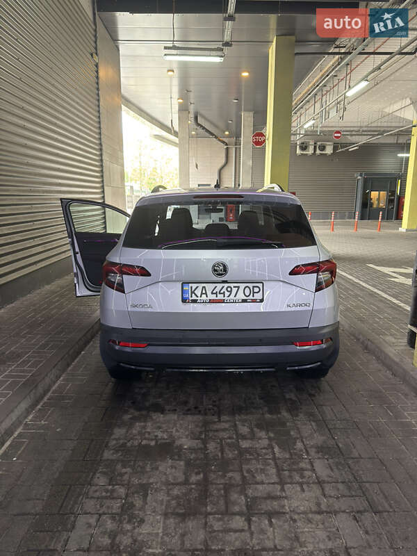 Внедорожник / Кроссовер Skoda Karoq 2019 в Киеве