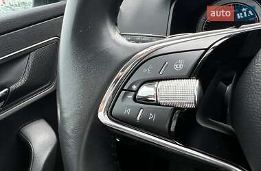 Внедорожник / Кроссовер Skoda Karoq 2022 в 
