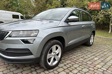 Внедорожник / Кроссовер Skoda Karoq 2021 в 