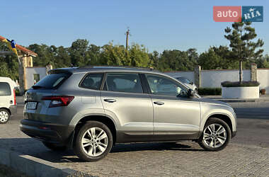 Внедорожник / Кроссовер Skoda Karoq 2021 в 