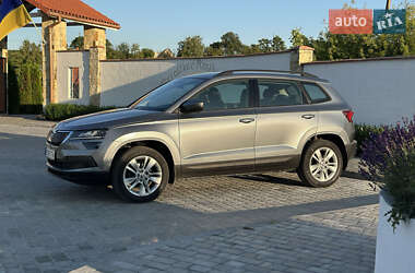 Внедорожник / Кроссовер Skoda Karoq 2021 в 