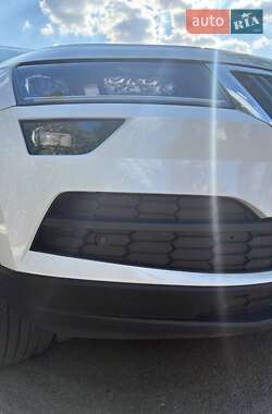 Внедорожник / Кроссовер Skoda Karoq 2018 в 