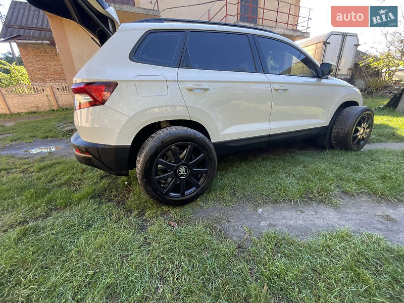 Позашляховик / Кросовер Skoda Karoq 2019 в Львові