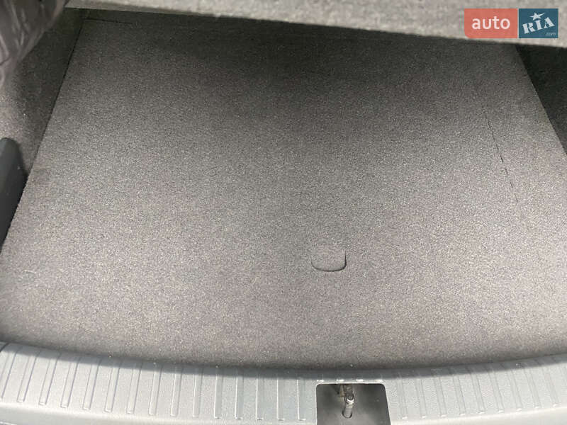 Внедорожник / Кроссовер Skoda Karoq 2022 в Краснограде