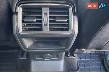 Позашляховик / Кросовер Skoda Karoq 2021 в 