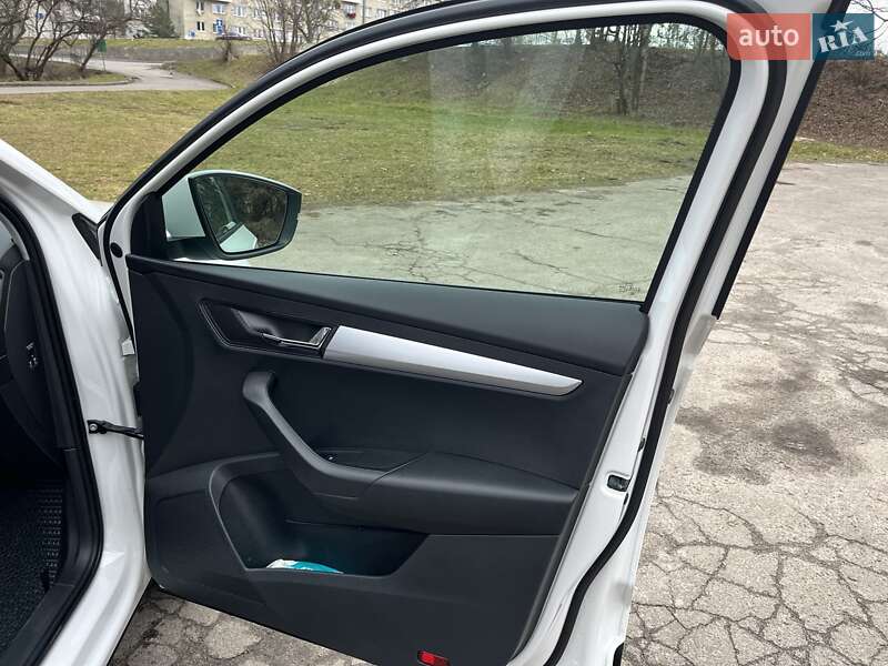 Внедорожник / Кроссовер Skoda Karoq 2018 в Львове фото 8 Внедорожник / Кроссовер Skoda Karoq 2018 в Львове