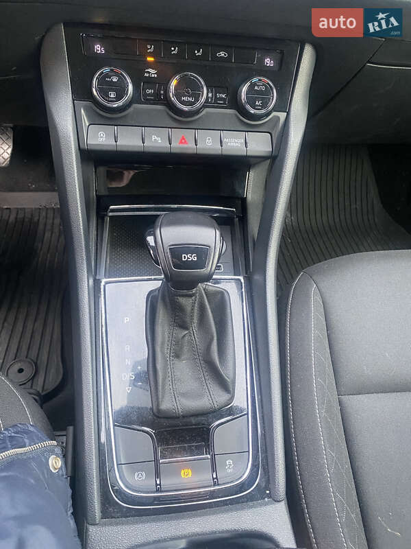 Позашляховик / Кросовер Skoda Karoq 2019 в Києві фото 8 Позашляховик / Кросовер Skoda Karoq 2019 в Києві