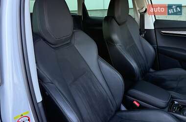 Внедорожник / Кроссовер Skoda Karoq 2023 в 