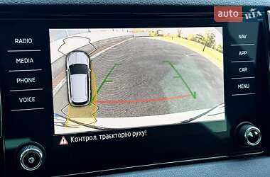 Внедорожник / Кроссовер Skoda Karoq 2023 в 